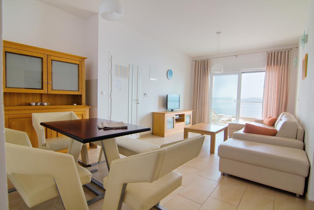 Apartments Vela Sollis Marusici  Rom bilde