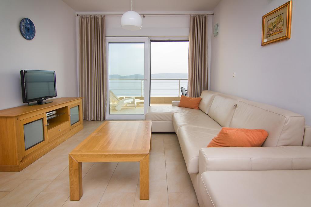 Apartments Vela Sollis Marusici  Eksteriør bilde