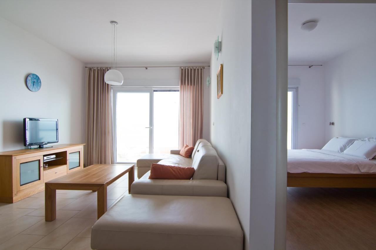 Apartments Vela Sollis Marusici  Rom bilde